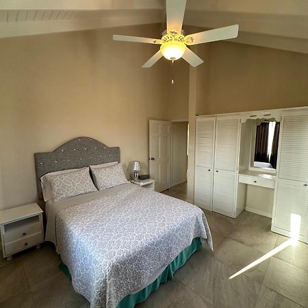 Ixoras Beach Apartments 圣彼得教区 外观 照片