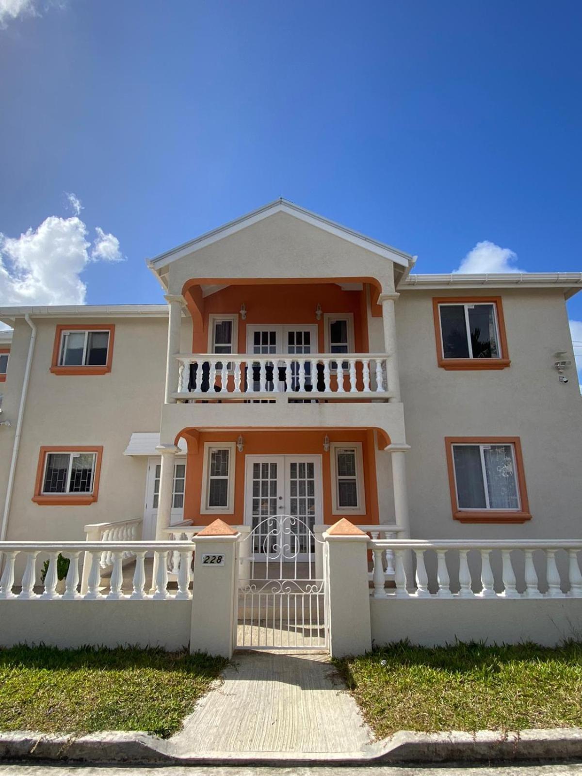 Ixoras Beach Apartments 圣彼得教区 外观 照片